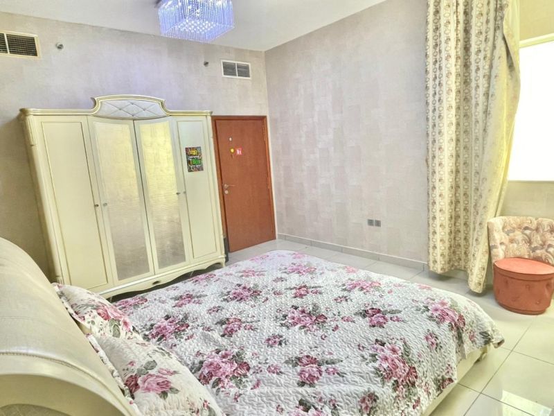 Neat & Clean Master Room Available For Rent In Dubai Marina AED 5000 Per Month